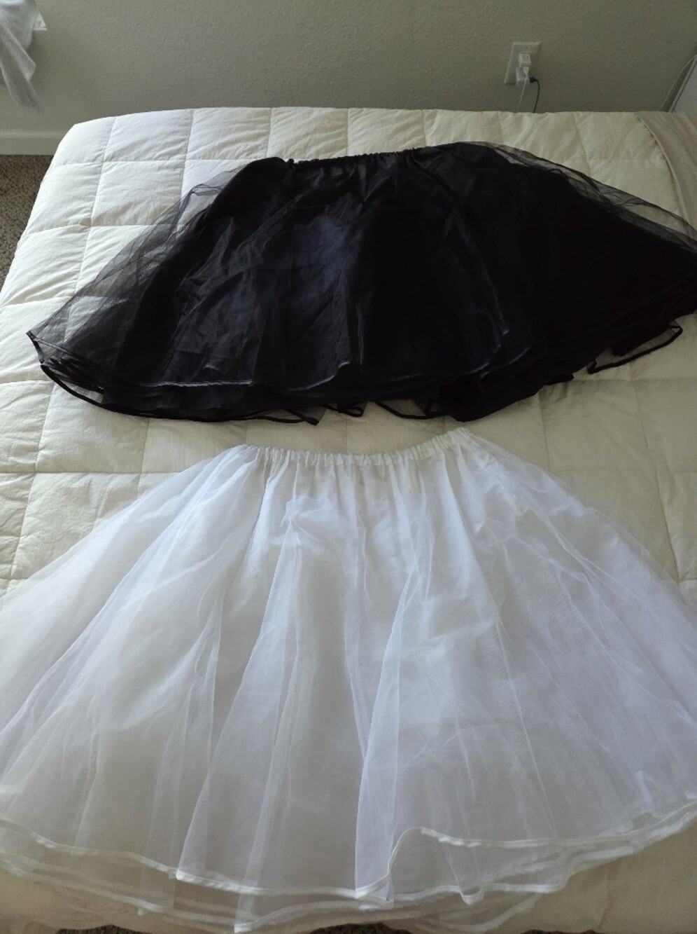 Belle Poque Tulle Petticoat Skirt Bundle Black & White Size 2XL Retro Pinup